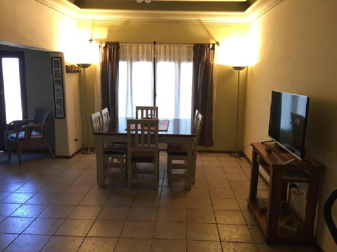Casa Cerca Del Centro Bed&Breakfast Мендоса Екстериор снимка